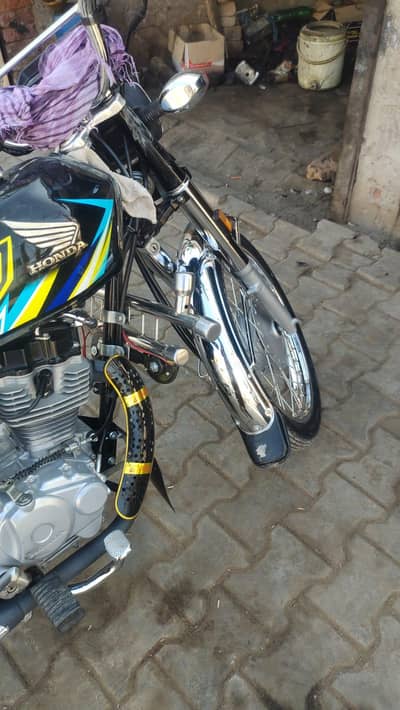 Honda 125 ha all ok ha bilkul new ha 25 /26 madel ha