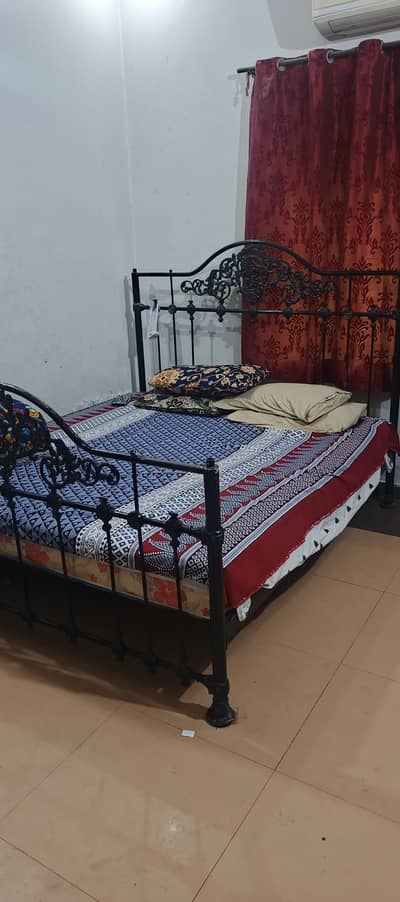 King size Bed and dressing