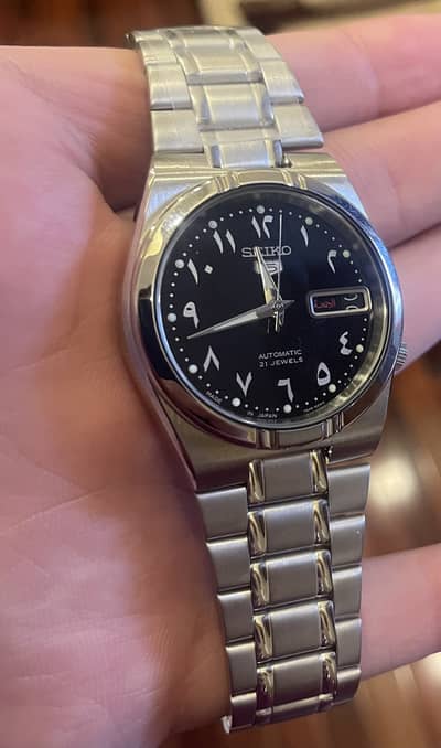 Seiko 5 arabic dial ()
