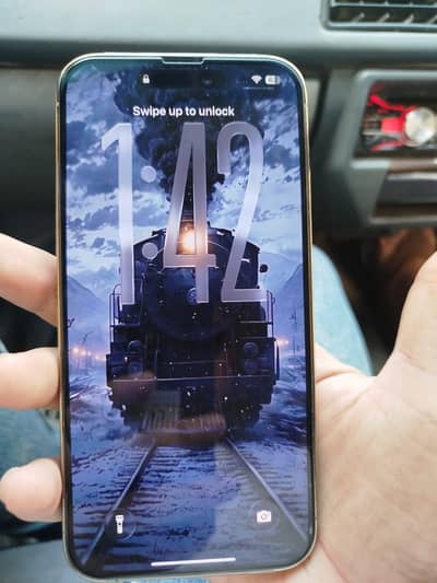 I phone 14 pro max golden