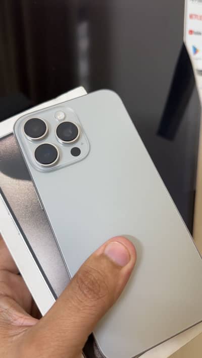 Iphone 15 pro max HK fctry unlock 256Gb 94 health cmplte box