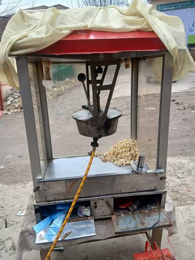 shocase+ ice cream  macheen + popcorn macheen