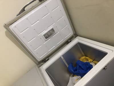 Deep freezer