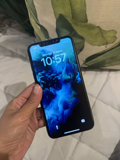 Iphone 11 pro max PTA approve for sale in very good condition