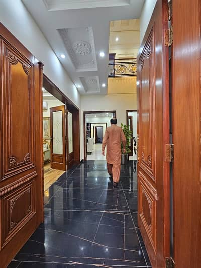 1 KANAL HOUSE FOR SELL