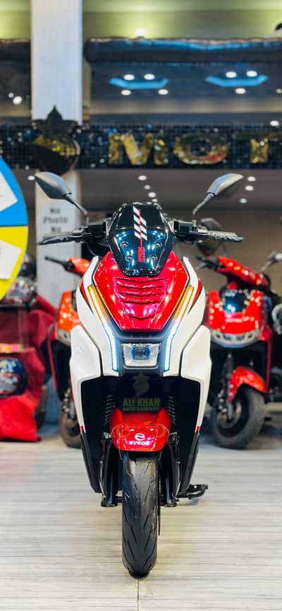 Evee YADEA METRO AIMA RAMZA EVEON CROWN SCOOTY SCOOTER GIRLS BOYS SCOT