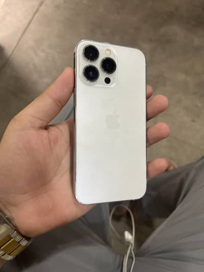 13 pro 256 jv all oky Face ID khrab ha