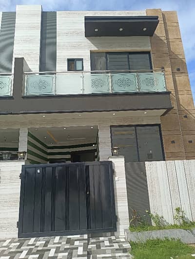 4 Marla double story house fr sale brand new home ideal and hot loction carpet road water electricity available 3D ultra model design Spanish look furnished home with wood work gated society 24 hour security guard near sozo water park near canal road near park