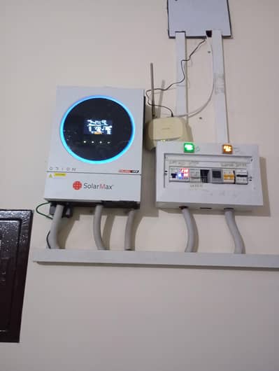 solar max Orion series 4kw inverter for sell only 1 year use