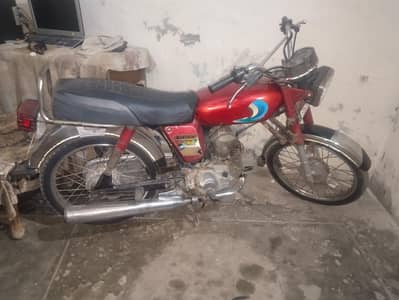 yamaha4stroke 2012model full geniun bike h perfect injn