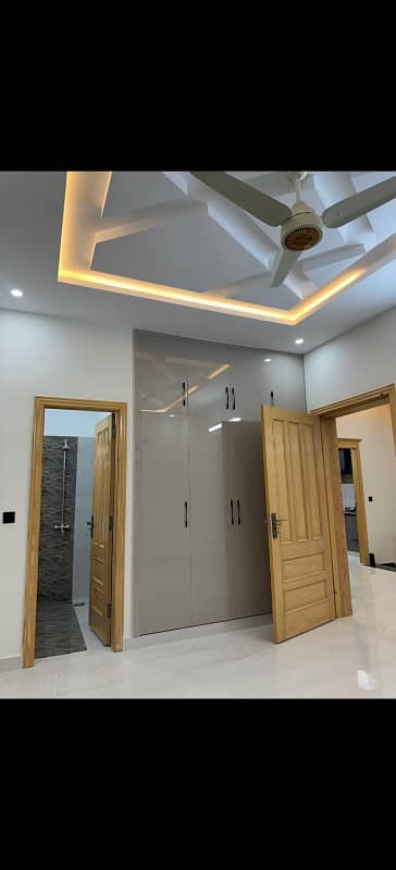 G-13 25x40 Full House Double Storey Near Market For Rent