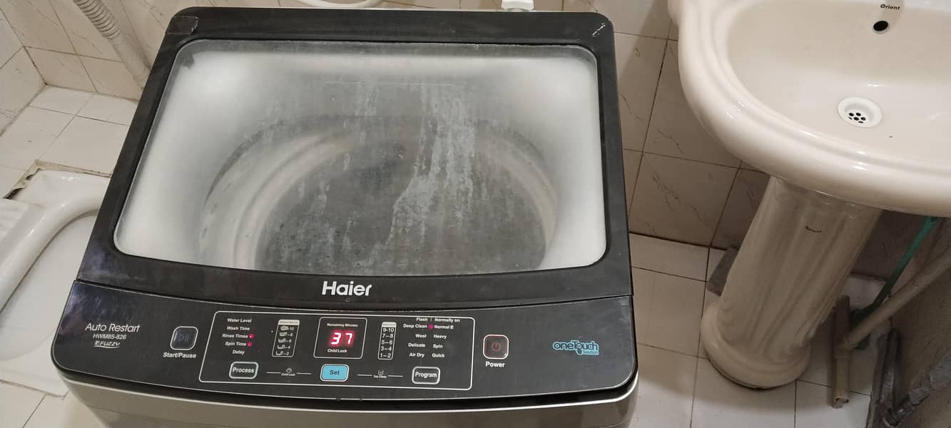 automatic wahing machine fully working condition 1