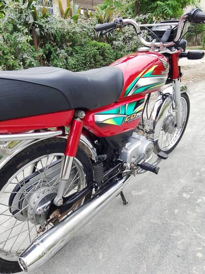 CD 70 for sale  contact no 03704110060