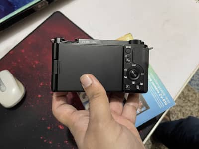 Sony ZV E10 brand new camera with kit lens