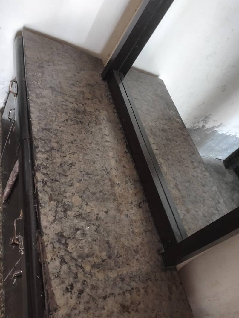 bed dressing table only 5