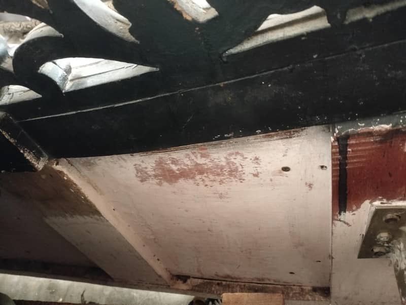 bed dressing table only 7