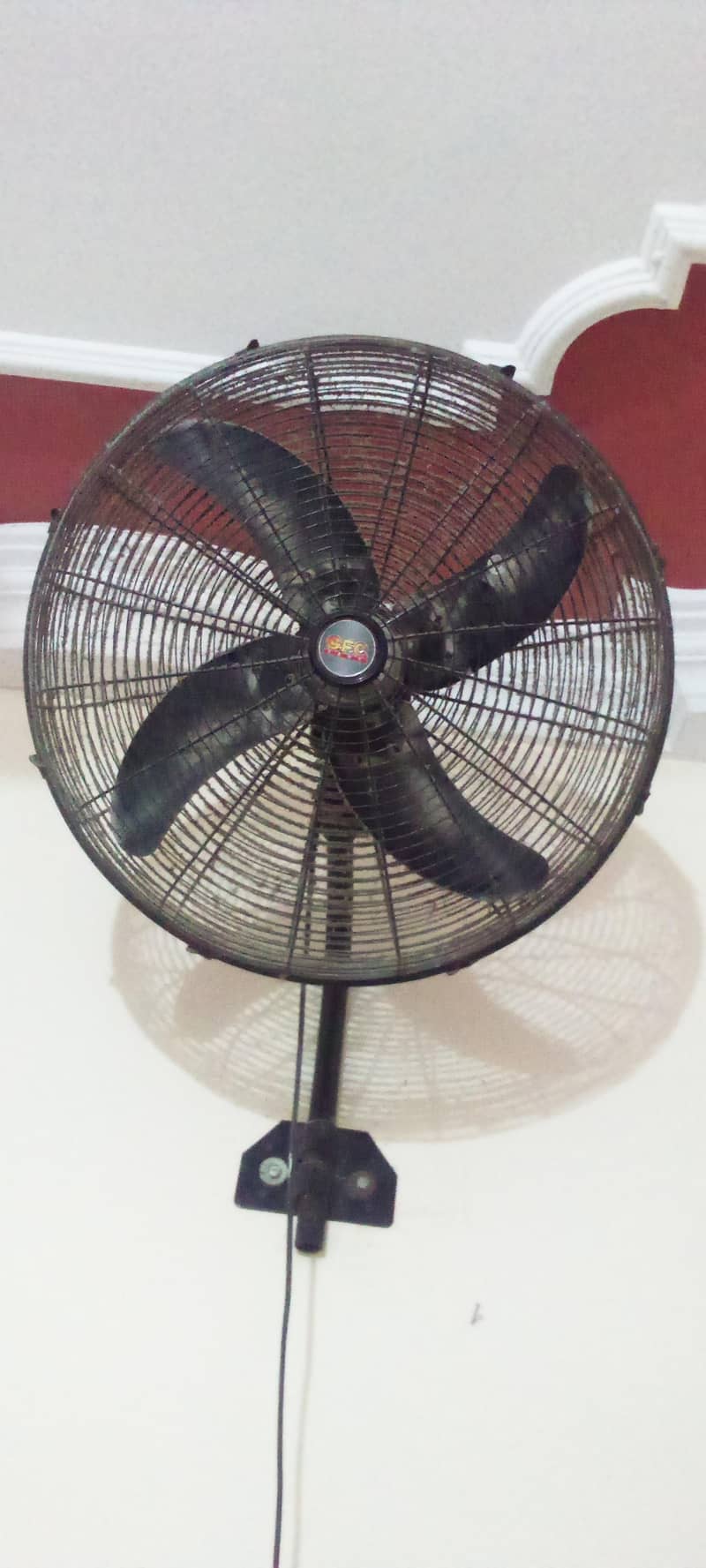 bracket fan 0