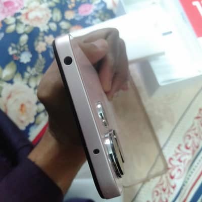 Redme13 8/128 RS. 32000/- 8month warranty