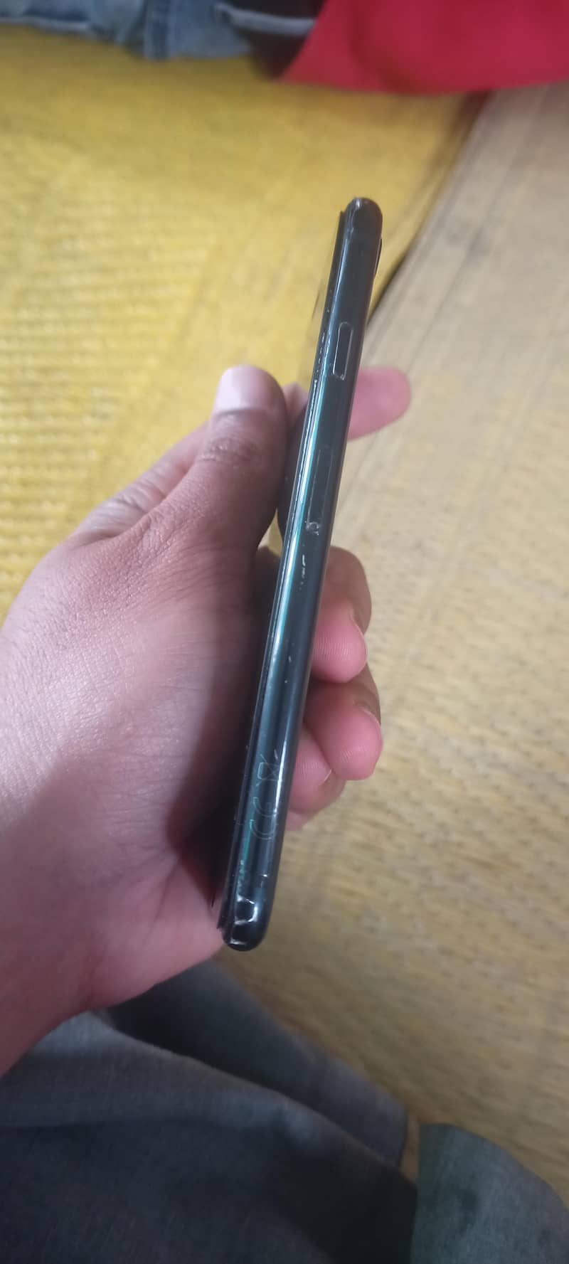 iPhone SE 3rd generation 1