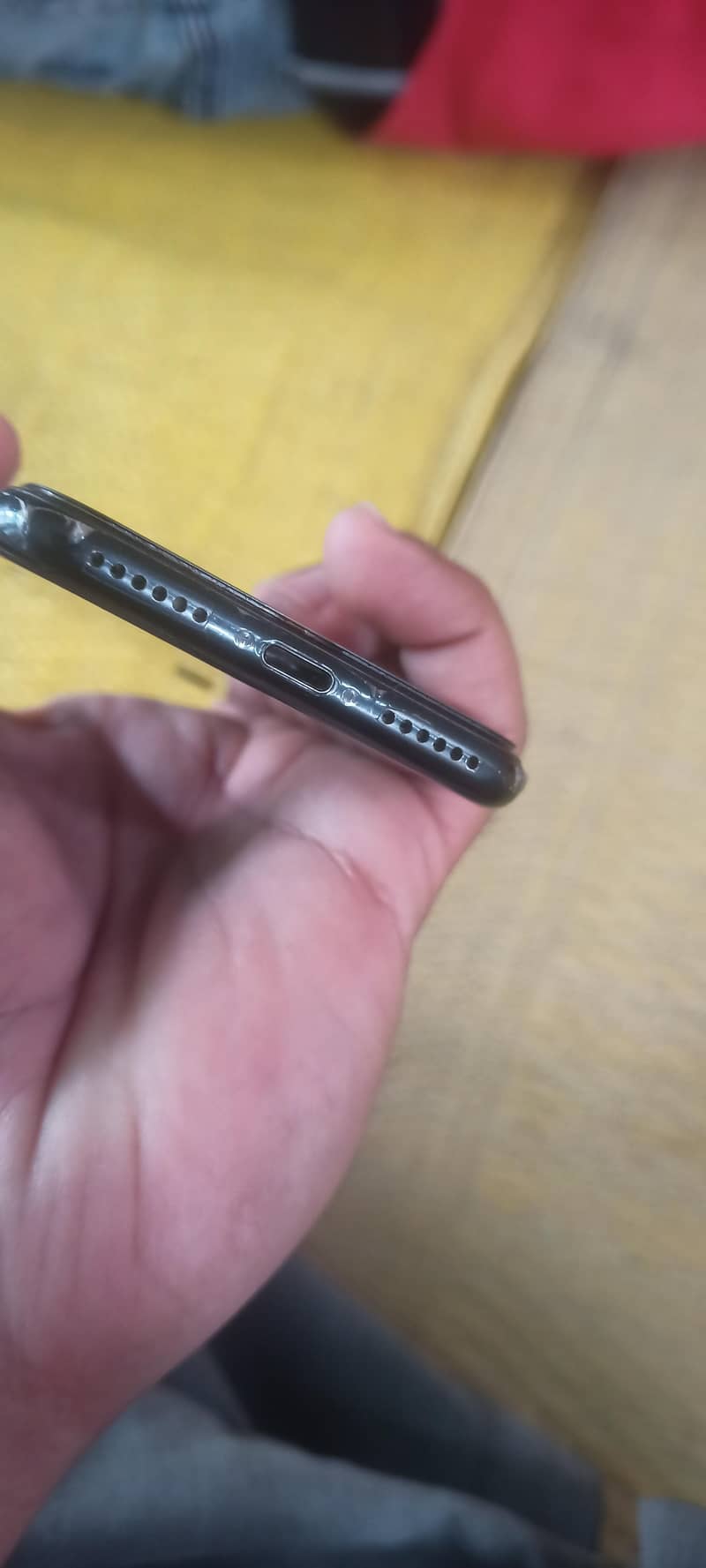 iPhone SE 3rd generation 4