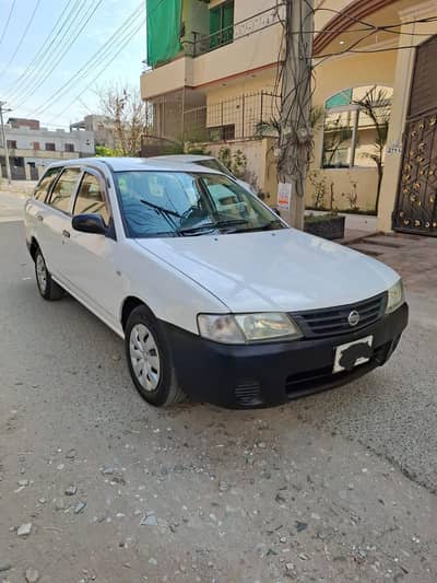 NISSAN AD GENIUN CONDITION CAR.