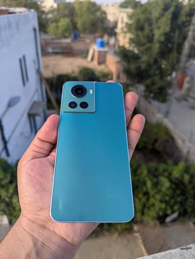 one plus 10R dual sim 16-512gb exchange possible with iphone 14,15,16