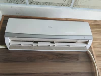 DC Inverter 1.5 Torn Urgent Sale