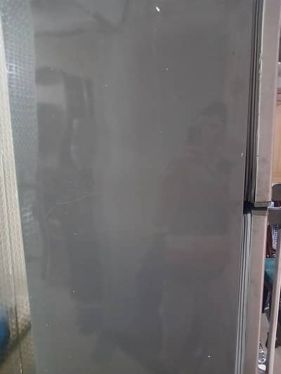 big size fridge in geneon  condition for sale