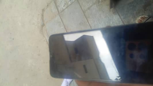 3ram 32gb battery  bohat achi ha