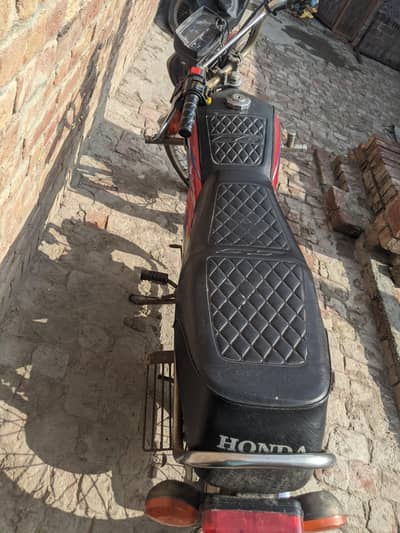 Super star bike 70cc urgent sale krni ha saf bike ha km chlli ha