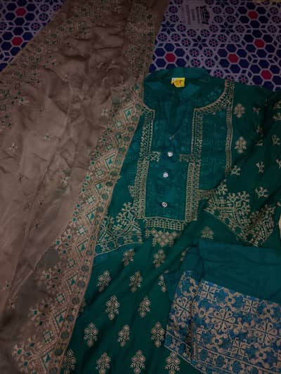 Dress for urgent sell