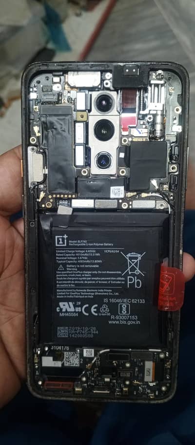 OnePlus 7t pro mecleran for parts available