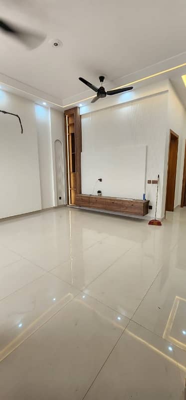 7 Marla Brand New House For Rent Ideal Location