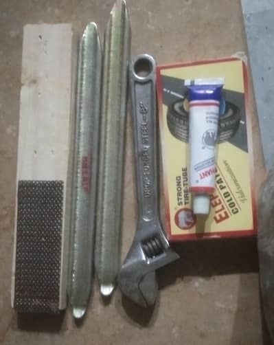 tyre puncture kit