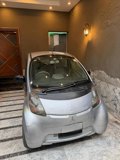 MITSUBISHI i 2014 REGISTERED. 1st Owner