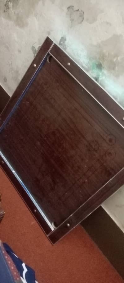 Carrom Board – Like New, Smooth Playing Surface