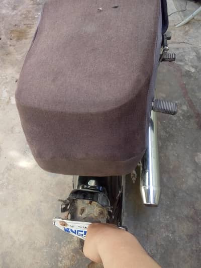 2019 ka 12 mahina hai aur condition apky samne hai price 49,999