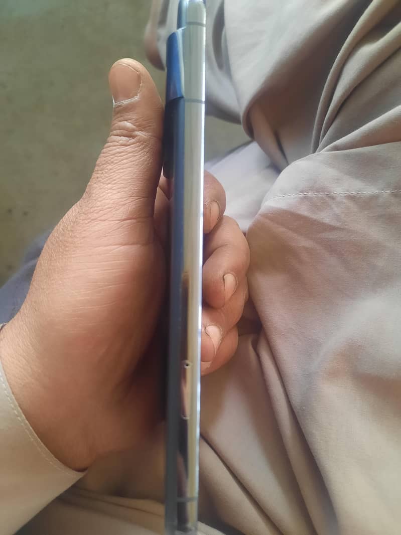 Google pixel 8 pro 4