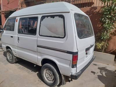 FAMILY USED HI ROOF 2003 MODEL