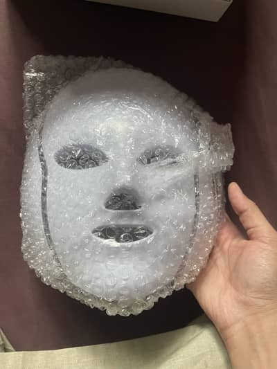 HXDFX FACIAL LED FACIAL MASK 7 LEDS BRAND NEW US BOUGHT