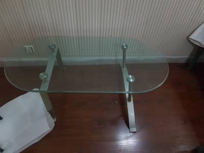 Modern Glass Coffee Table – Good Condition