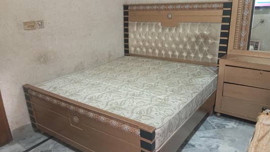 King Size Wooden Bed Set for Sale - Bed, 2 side Tables & Dressing Tabl
