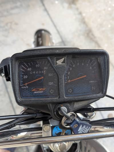 honda cg 125 (25 model)  black color