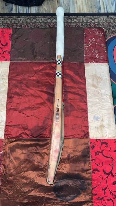 Grey nicols bat English willow