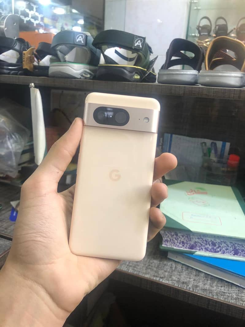Google pixel 8 4