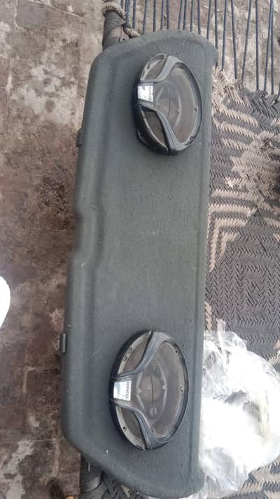 alto back carpet phatta with orignal Kenwood speaker for sale