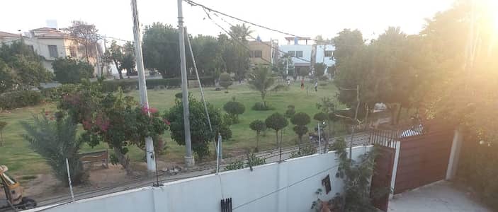 DEFENCE 500 YARDS BUNGALOW FOR SALE