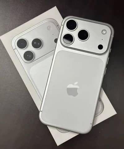 Iphone 17 pro max just box open like new