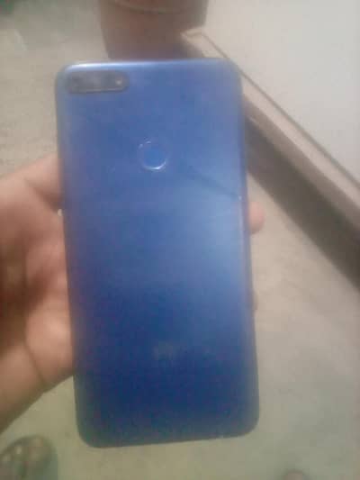 Huawei y7 3gb 32gb all ok exchange posibale  saath passy de do ga agar