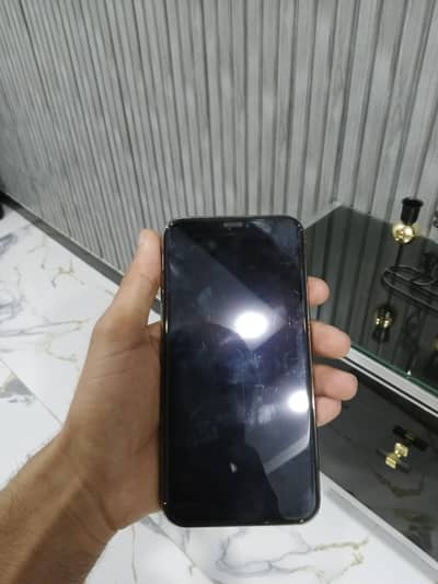IPHONE 11 PRO